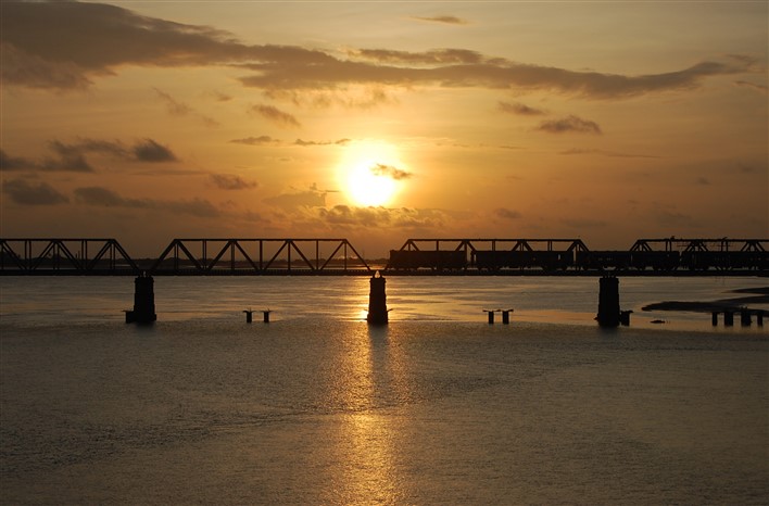 Sunset at Ullal Bridge Mangalore. Photographer Nithin Bolar K Image Source https://commons.wikimedia.org 