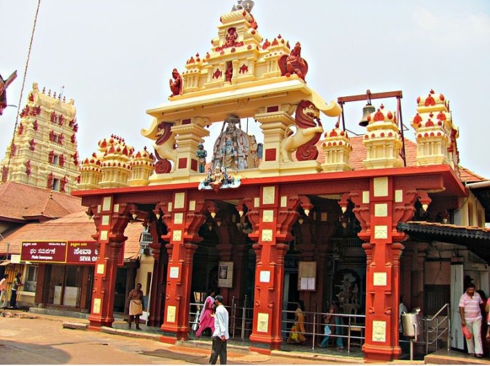Krishna Temple, Udupi, Udupi Shri Krishna Matha 