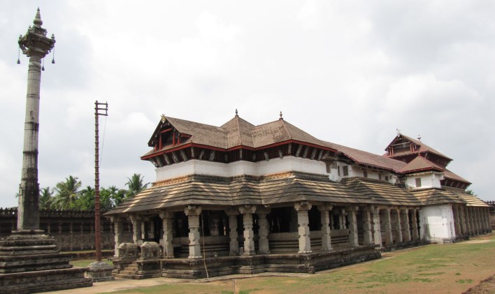 1000 pillar Saavira Kambada Basadi Jain temple at Moodabidr