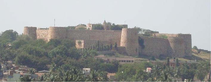Saundatti Fort. Photographer Manjunath Doddamani Gajendragad