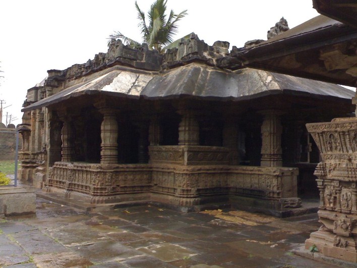 Gadag, Trikuteshwara temple complex, Gadag