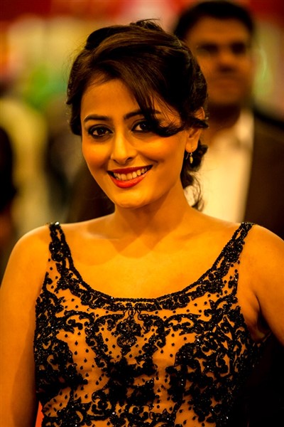 Nidhi Subbaiah at South Indian International Movie Awards 2013.