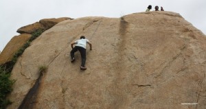 Rock Climbing in Turahalli. Photographer Nagendra Kumar