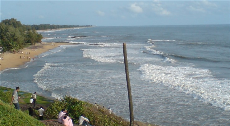 beaches near Mangalore, Someshwara Beach, Mangalore. Image Source WeekendThrill.com