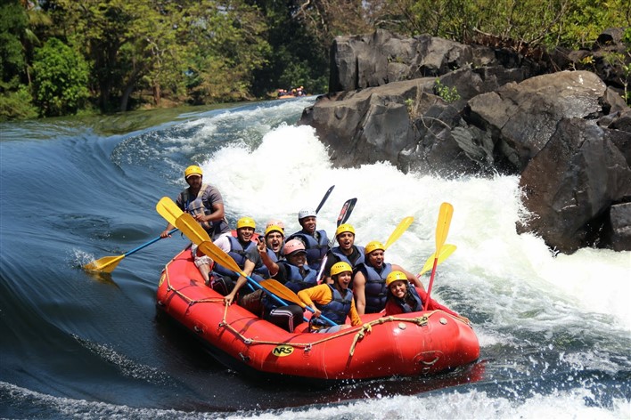 White water rafting in Dandeli. Image source bangaloretrekkingclub.com 