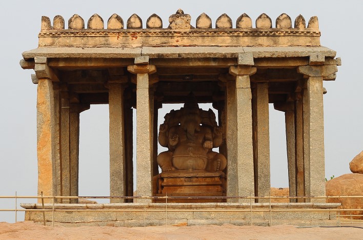 facts about Hampi, Sasivekalu Ganesha Temple, Hampi. Photographer Arun