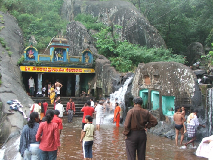 Veerabhadreshwara Temple, Tarikere 