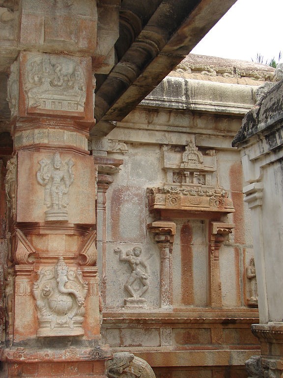 Ramalingeshwara Temple Pillar, Avani Betta. Source Dineshkannambadi
